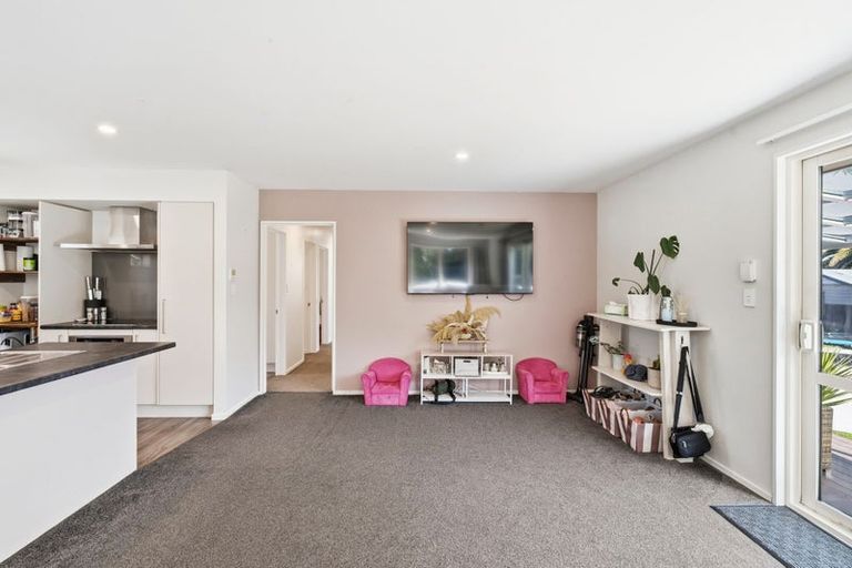 Photo of property in 58 Orrick Crescent, Avondale, Christchurch, 8061