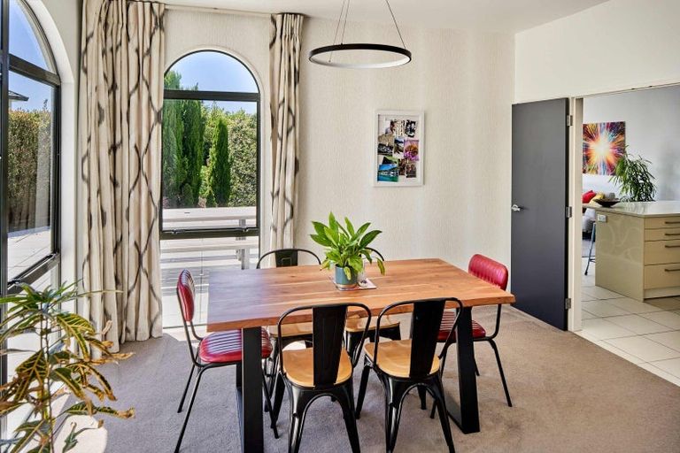 Photo of property in 17 Voyager Way, Whitby, Porirua, 5024