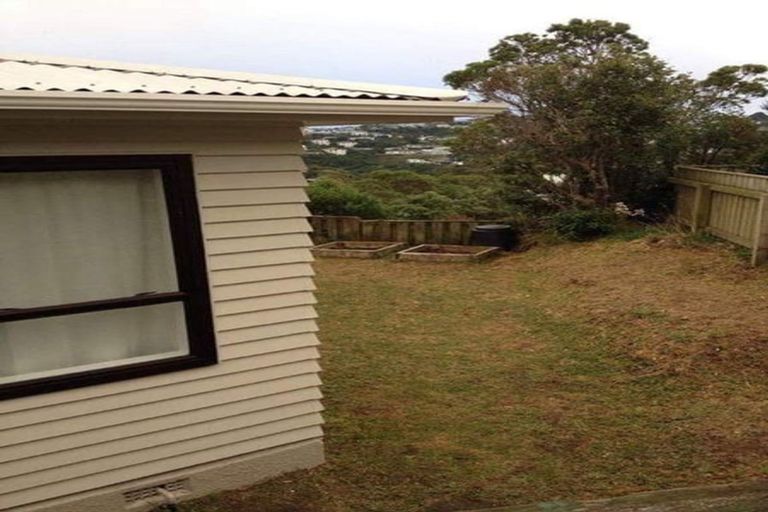 Photo of property in 86 Black Rock Road, Newlands, Wellington, 6037