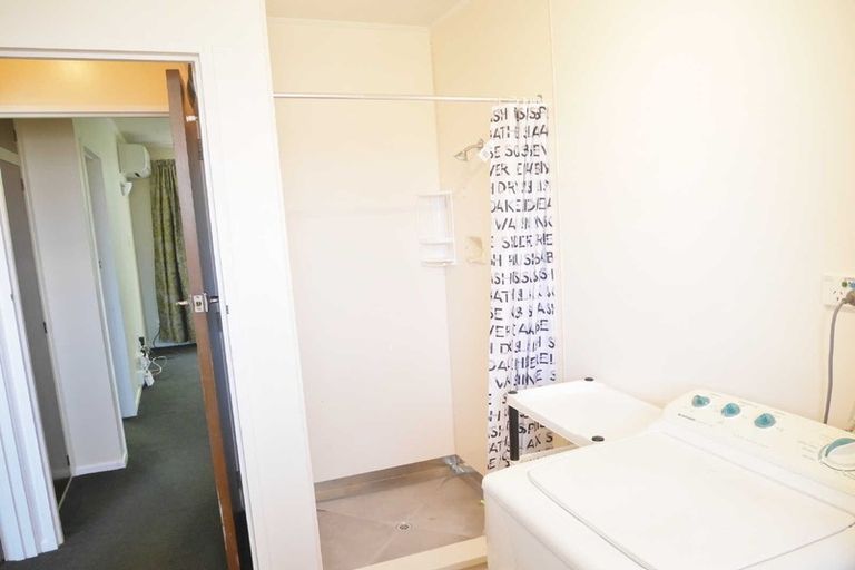 Photo of property in 3/5 Division Street, Riccarton, Christchurch, 8041