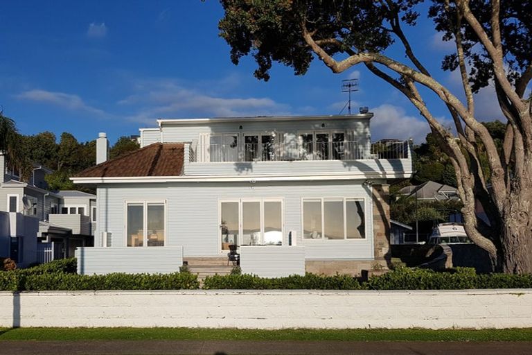 Photo of property in 48 The Esplanade, Eastern Beach, Auckland, 2012
