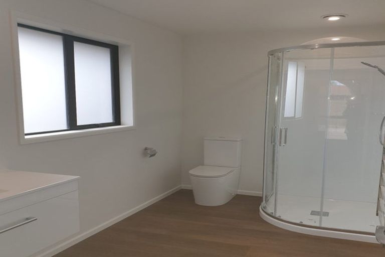 Photo of property in 93a Sandspit Road, Waiuku, 2123