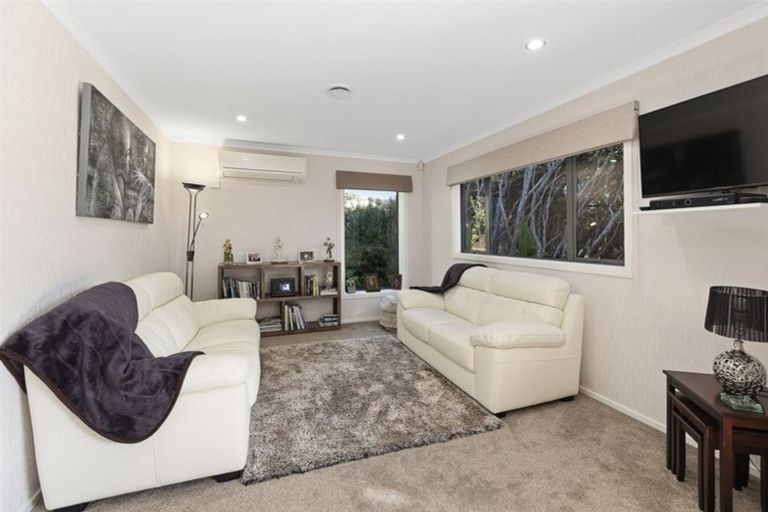 Photo of property in 11 Deptford Lane, Whitby, Porirua, 5024