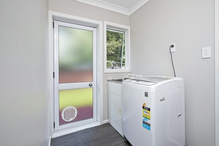 Photo of property in 37 Cross Street, Coalgate, 7673