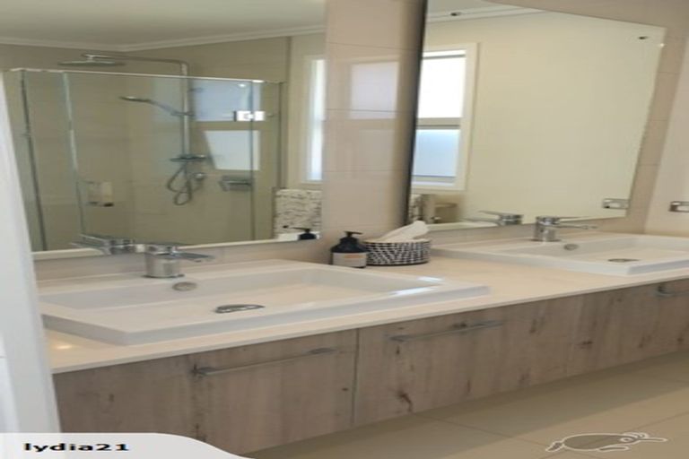 Photo of property in 7 Paso Fino Crescent, Karaka, Papakura, 2113