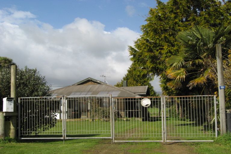 Photo of property in 20 Roslyn Road, Levin, 5510