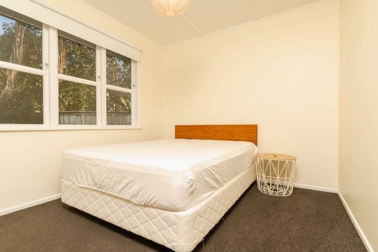Photo of property in 39 Wharf Road, Te Atatu Peninsula, Auckland, 0610