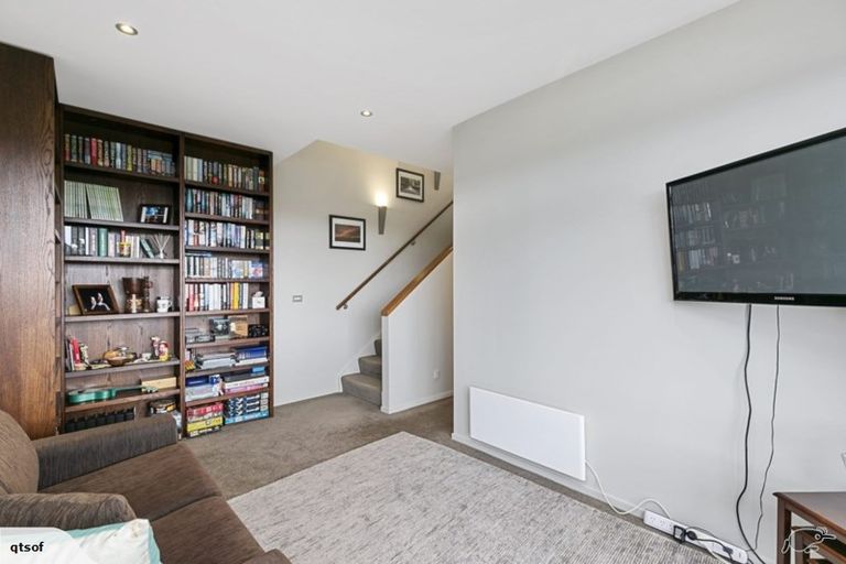 Photo of property in 67 Erlestoke Crescent, Churton Park, Wellington, 6037