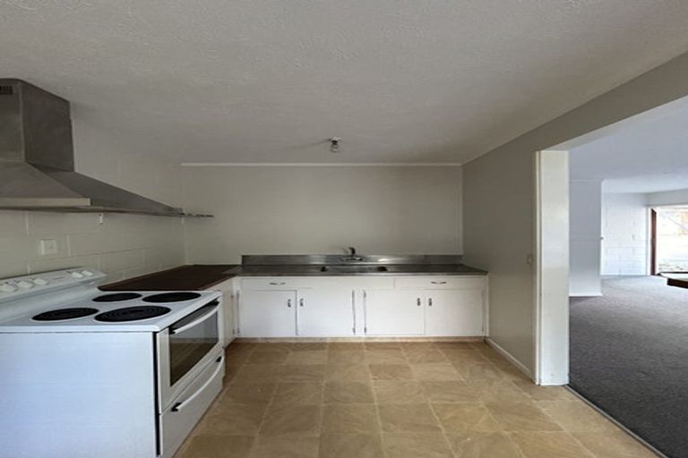 Photo of property in 8 Melrose Crescent, Melrose, Wellington, 6023