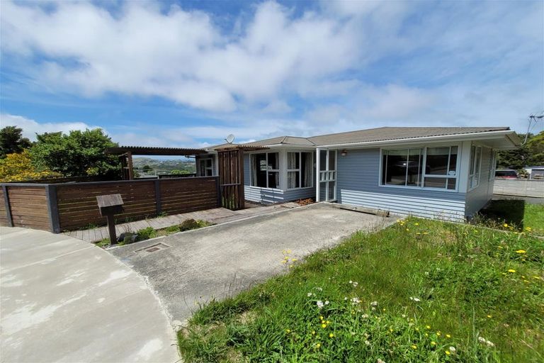 Photo of property in 11 Kimball Place, Johnsonville, Wellington, 6037