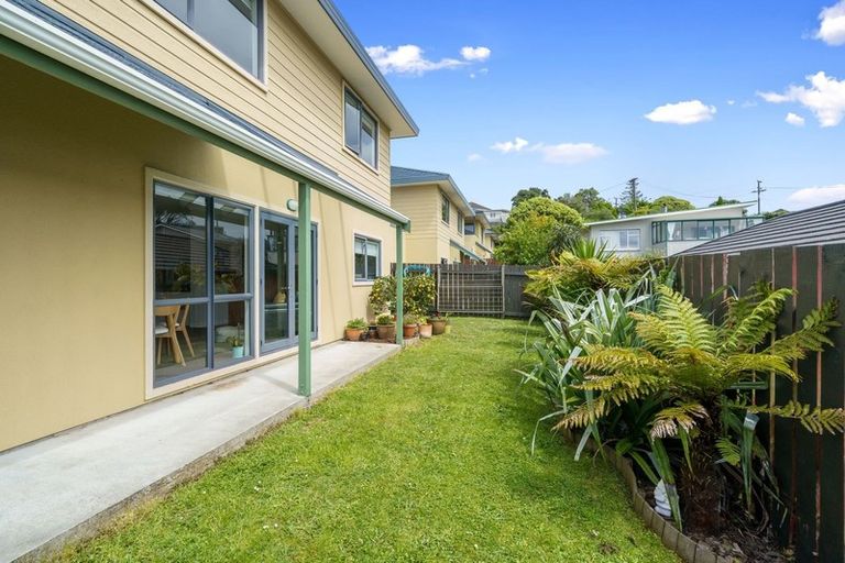 Photo of property in 3/7 Court Road, Tawa, Wellington, 5028
