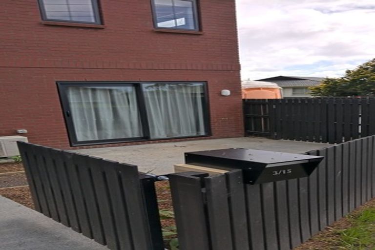 Photo of property in 3/15 Sunhill Road, Sunnyvale, Auckland, 0612