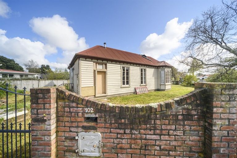 Photo of property in 102 Atawhai Road, Fitzherbert, Palmerston North, 4410