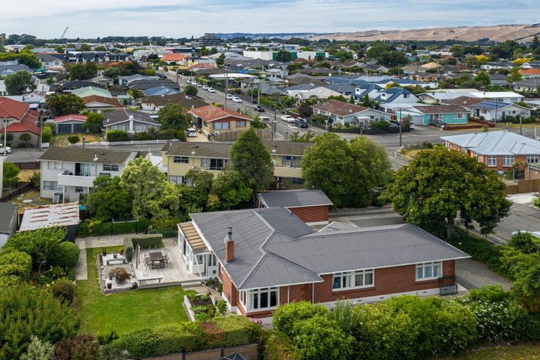 Photo of property in 122 Charles Street, Blenheim, 7201