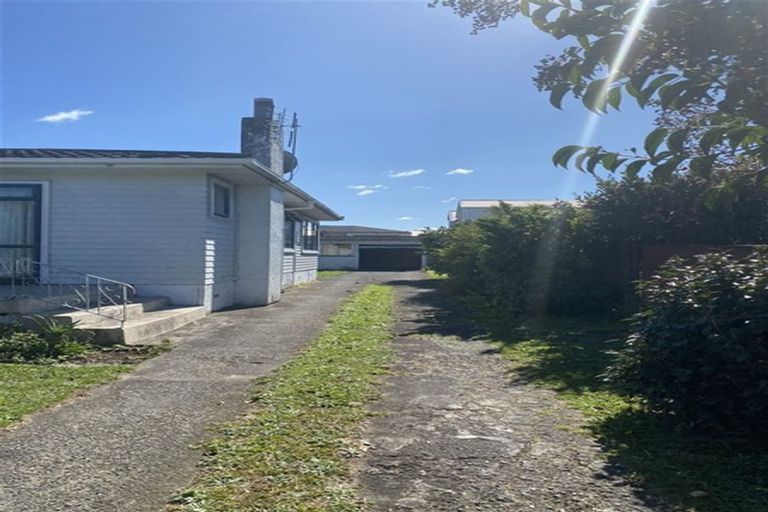 Photo of property in 30 Fernaig Street, Papakura, 2110