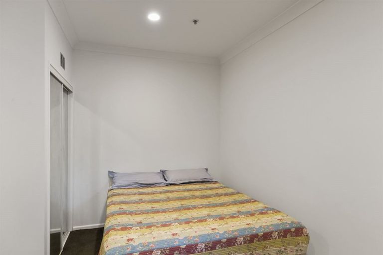Photo of property in Terrace Garden Apartments, 1a/120 The Terrace, Wellington Central, Wellington, 6011