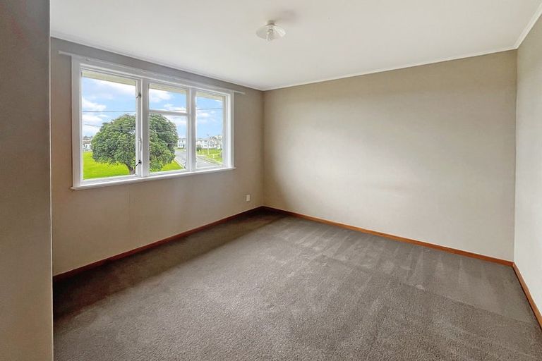 Photo of property in 2-4 Devon Crescent, Bulls, 4818