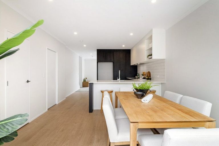 Photo of property in 24 Rauawa Lane, Hobsonville, 0616