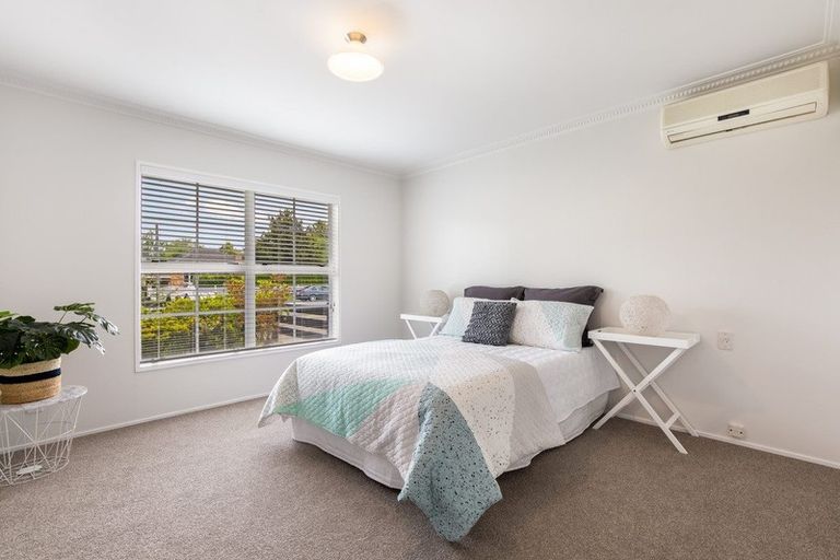 Photo of property in 82 Shakespeare Street, Leamington, Cambridge, 3432