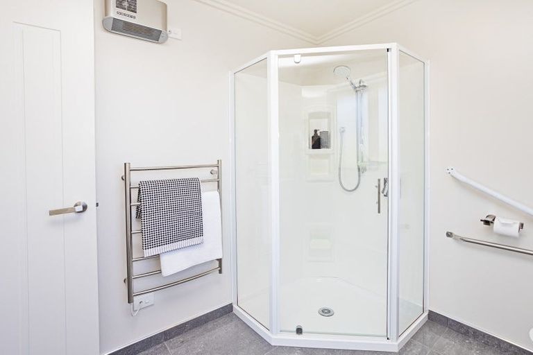 Photo of property in 152 Newcastle Street, Windsor, Invercargill, 9810