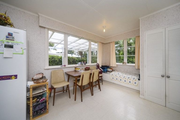 Photo of property in 37 Waterloo Crescent, Hokowhitu, Palmerston North, 4410