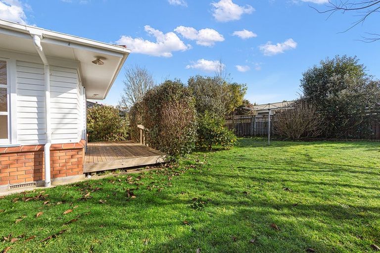 Photo of property in 20 Clare Street, Cambridge, 3434