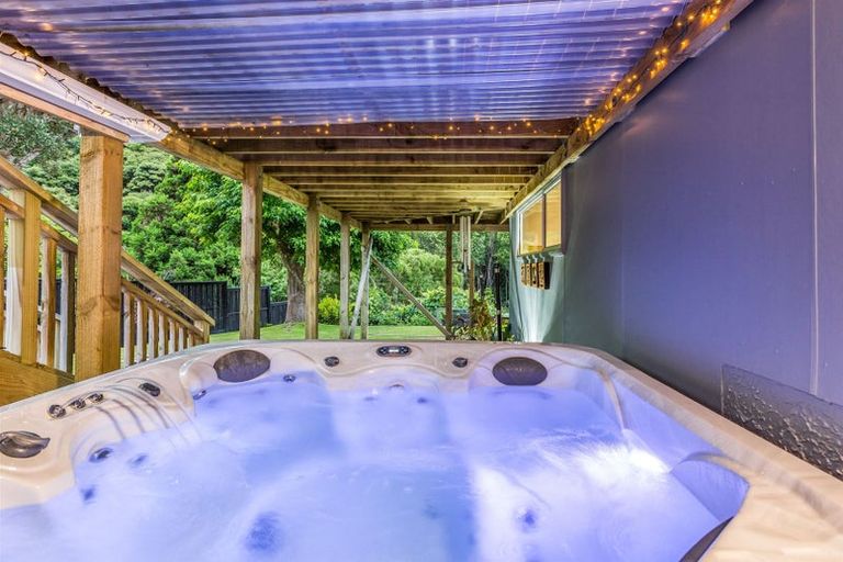 Photo of property in 17 Carvel Lane, Whitby, Porirua, 5024