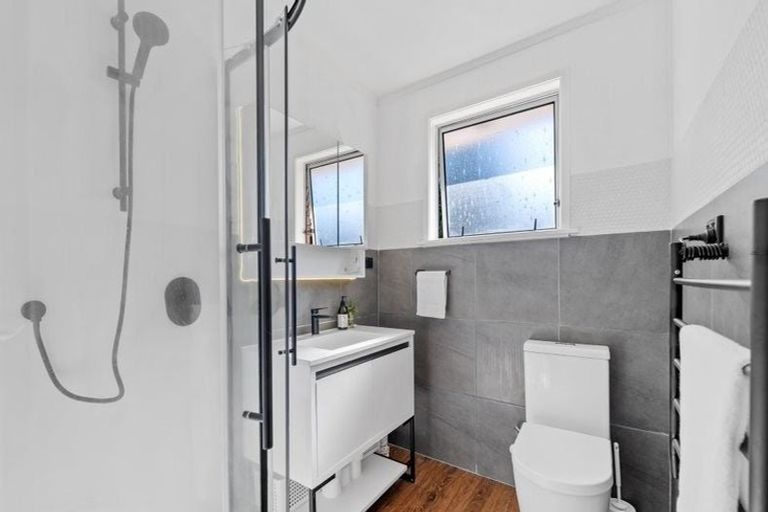 Photo of property in 3/27a Miro Street, New Lynn, Auckland, 0600