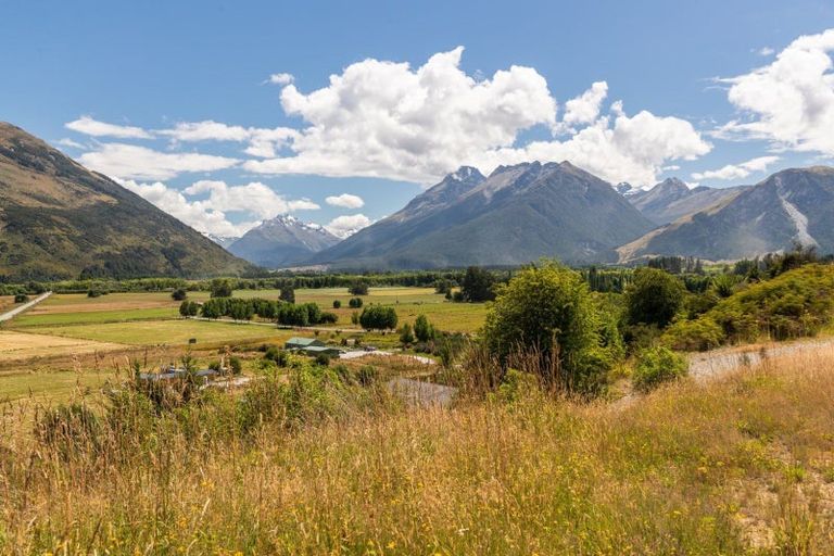 Photo of property in 71 Amphion Way, Glenorchy, 9372