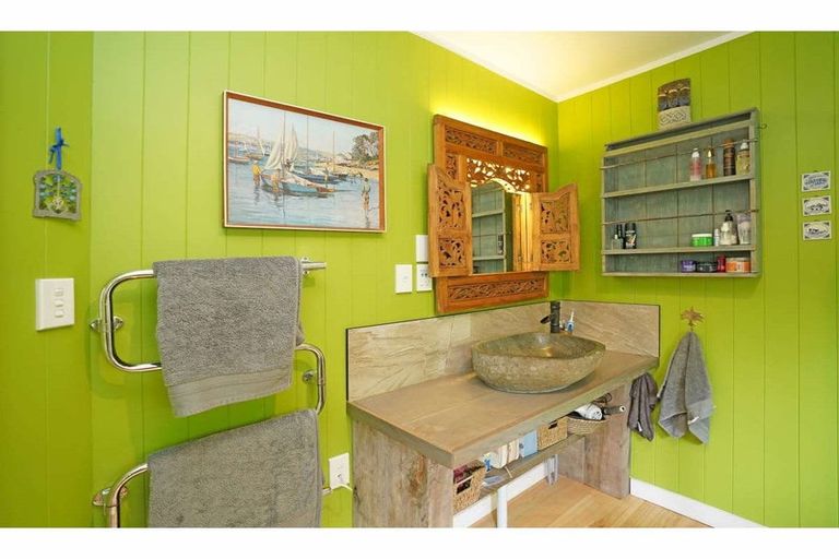 Photo of property in 82 Rangitane Loop Road, Kerikeri, 0294