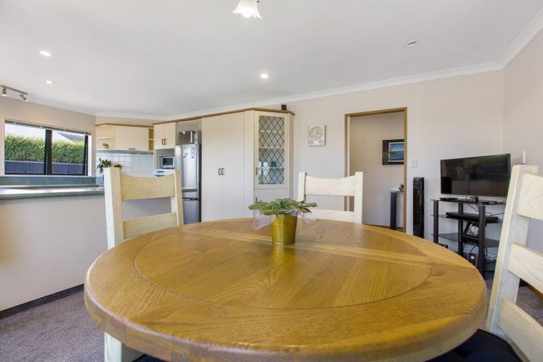Photo of property in 1/18 Karamu Street, Te Atatu Peninsula, Auckland, 0610