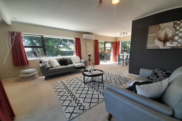 Photo of property in 10 Charisma Court, Kelvin Grove, Palmerston North, 4414