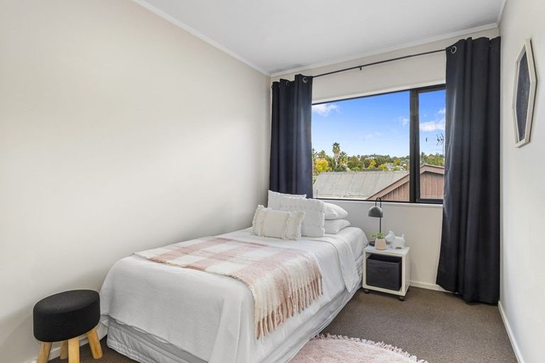 Photo of property in 5b James Cook Drive, Welcome Bay, Tauranga, 3112