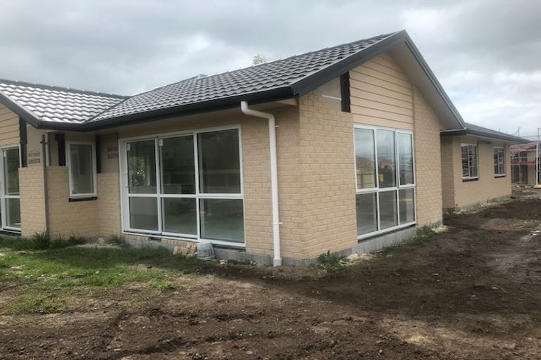 Photo of property in 62 Feist Street, Carterton, 5713