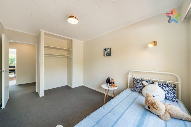 Photo of property in 288 Riverside Drive, Waterloo, Lower Hutt, 5011