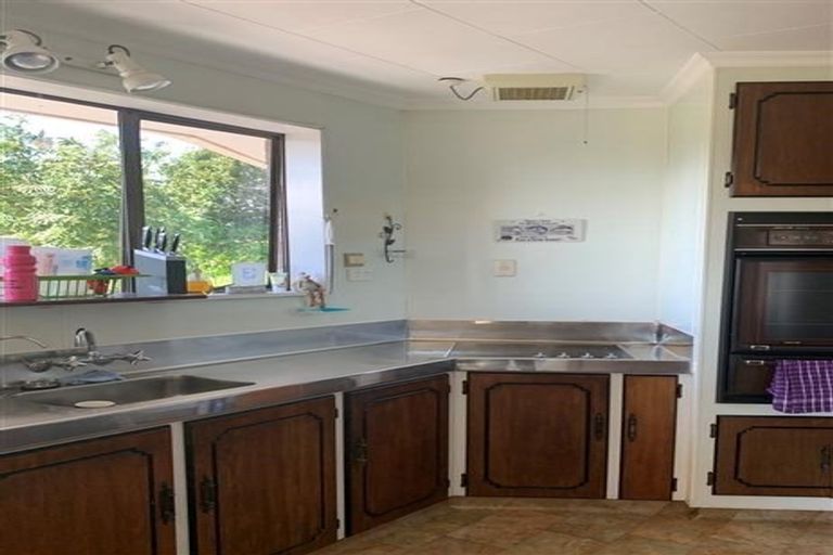 Photo of property in 100 Dorset Avenue, Lynmouth, New Plymouth, 4310