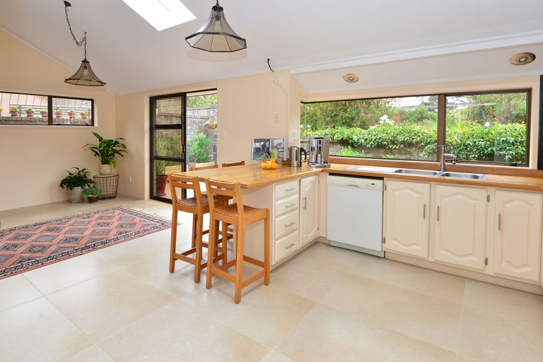 Photo of property in 77 Swann Beach Road, Stanmore Bay, Whangaparaoa, 0932