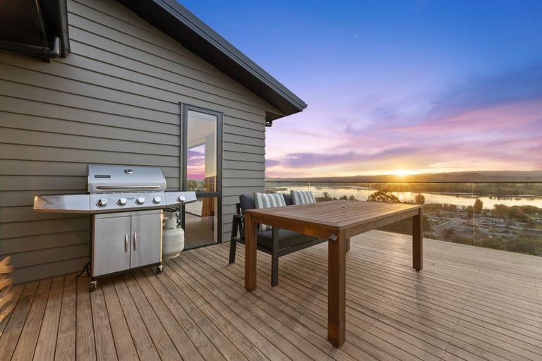 Photo of property in 6 Kingsgate Lane, Waihola, Milton, 9073