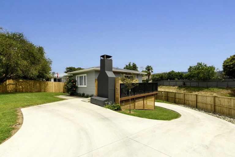 Photo of property in 16 Malyon Street, Te Puke, 3119