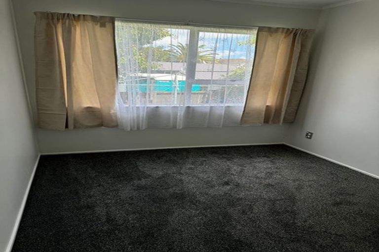 Photo of property in 1/42 Moncrieff Avenue, Clendon Park, Auckland, 2103