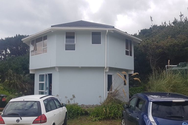 Photo of property in 4d Rangiuru Road, Otaki Beach, Otaki, 5512
