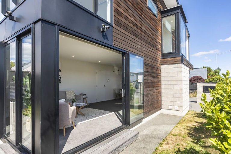 Photo of property in 1/136 Sherborne Street, St Albans, Christchurch, 8014