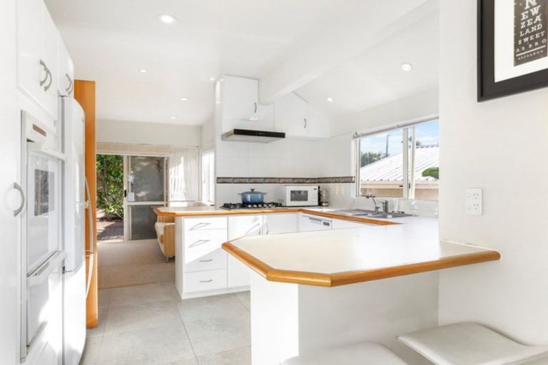 Photo of property in 5/13 Prospect Terrace, Milford, Auckland, 0620