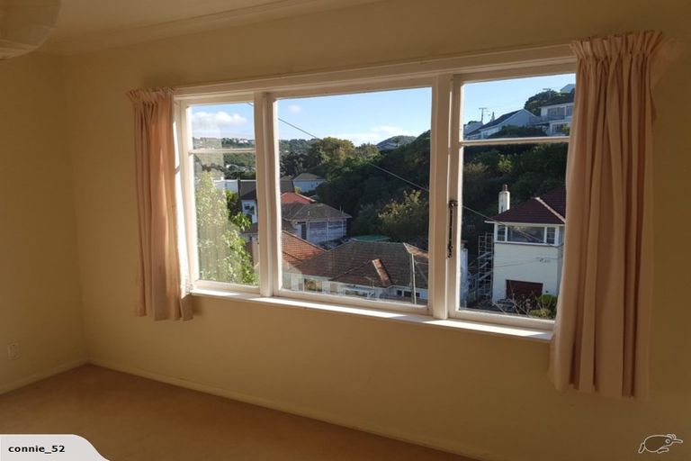Photo of property in 20 Ashleigh Crescent, Miramar, Wellington, 6022