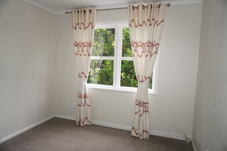 Photo of property in 4 Ondine Place, Glenfield, Auckland, 0629