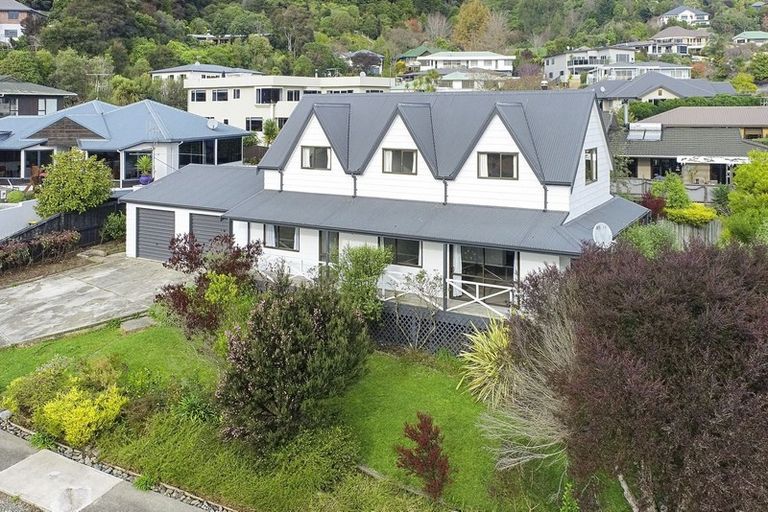 Photo of property in 2 Barrington Place, Richmond, 7020