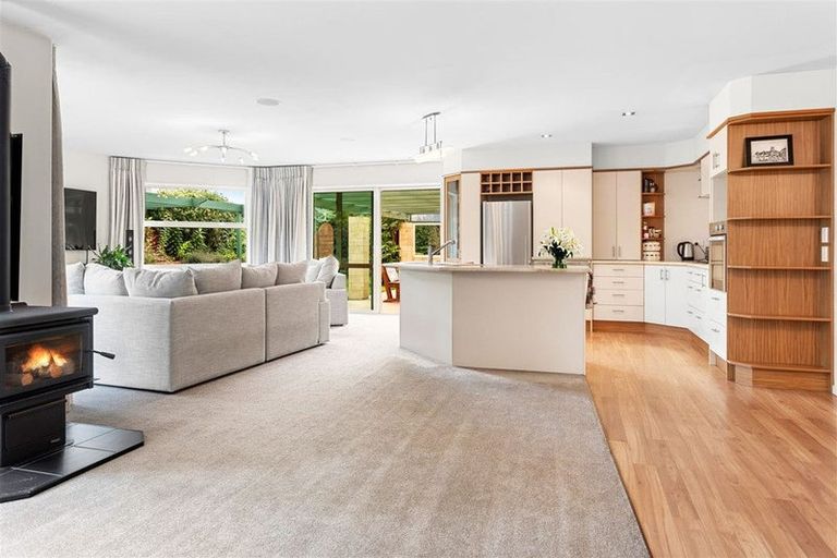 Photo of property in 15 Saddleback Green, Halswell, Christchurch, 8025