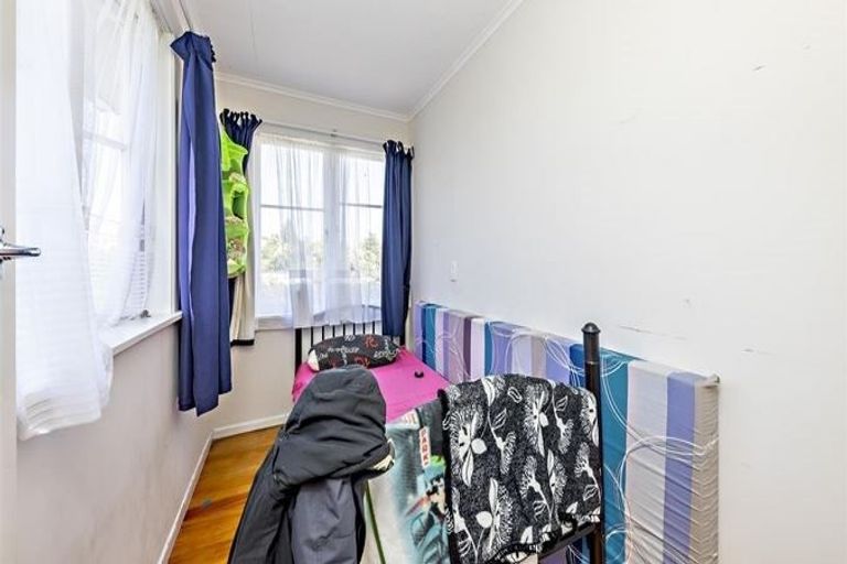 Photo of property in 51 Beaumonts Way, Manurewa, Auckland, 2102