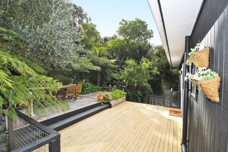 Photo of property in 2/105 Leigh Road, Leigh, Warkworth, 0985