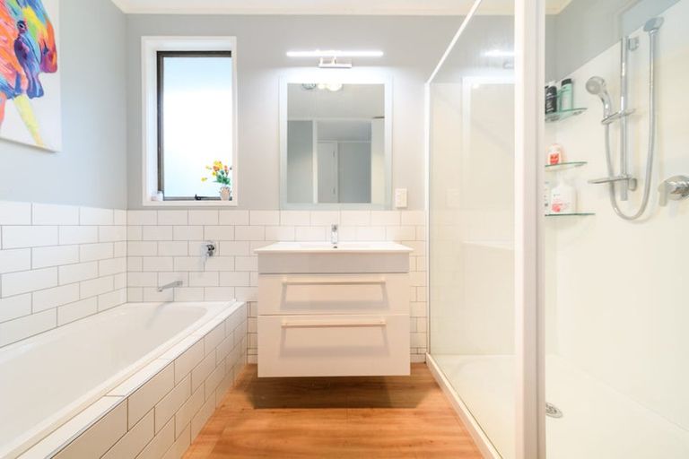 Photo of property in 4 Grant Place, Awapuni, Palmerston North, 4412